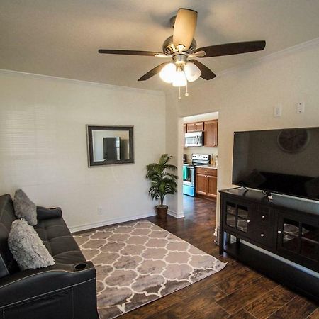 Appartement Hays St Cozy Remodeled 2Br/2Ba House Sleeps 8 à San Antonio Extérieur photo